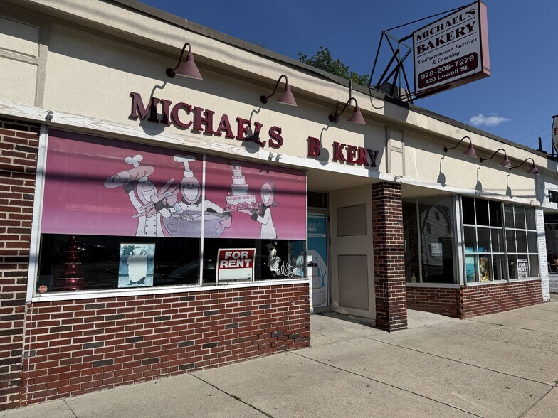 More Photos Of 120 Lowell St, Methuen Restaurant For Lease