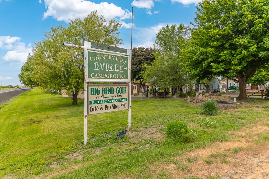More Photos Of 14 Portland St NW, Wilbur Trailer Camper Park For Sale