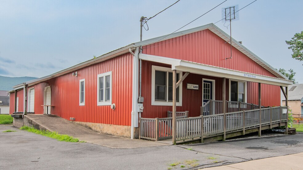 Primary Photo Of 2117 Webb St, Williamsport Freestanding For Sale