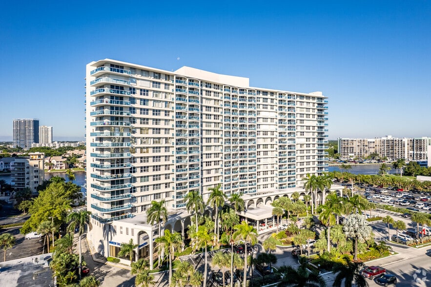 Primary Photo Of 3800 S Ocean Dr, Hollywood Office For Lease