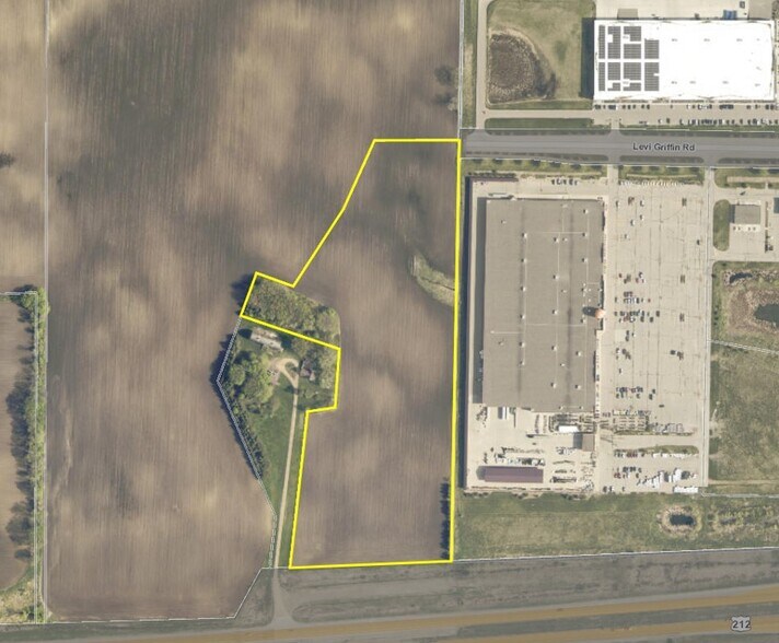 Primary Photo Of 5278 Hwy 212, Chaska Land For Sale