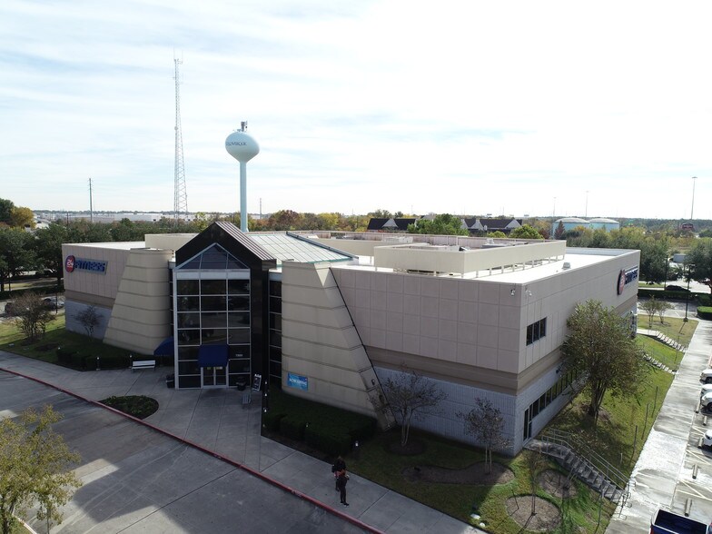 More Photos Of 7300 W Greens Rd, Houston General Retail For Sale