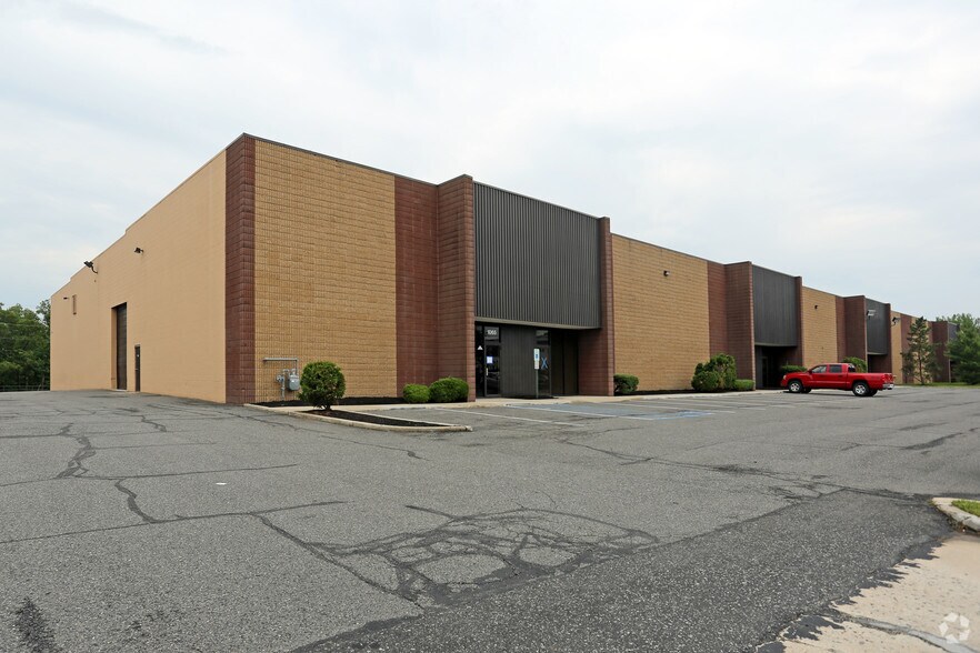 Primary Photo Of 1065-1085 Thomas Busch Memorial Hwy, Pennsauken Warehouse For Lease