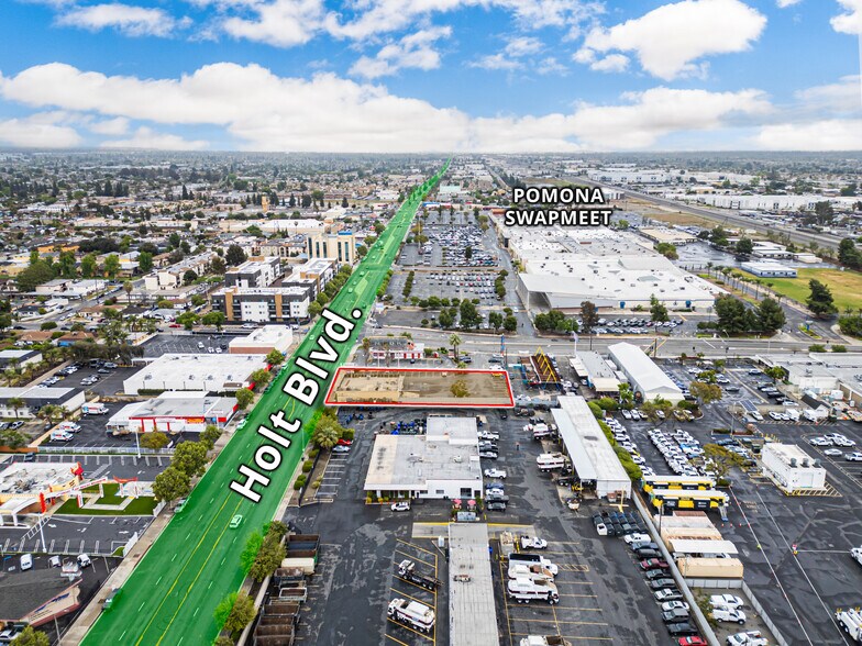More Photos Of 1280 E Holt Ave, Pomona Restaurant For Lease