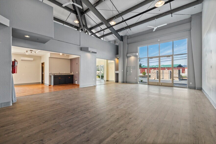 More Photos Of 18851 Microtronics Way, Sonora Warehouse For Sale