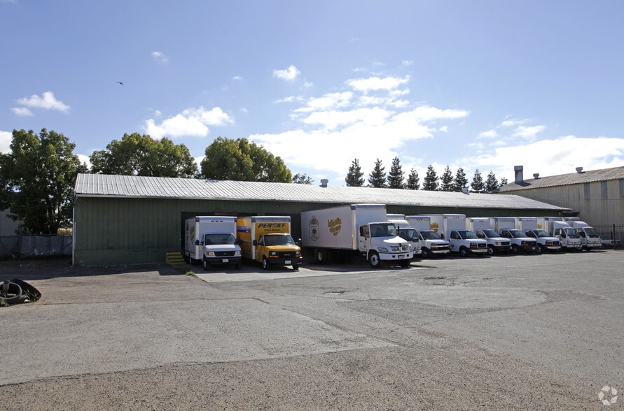 Primary Photo Of 604 McClary Ave, Oakland Warehouse For Lease