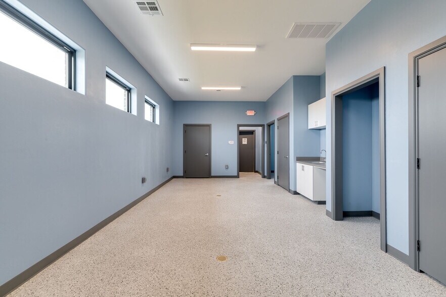 More Photos Of 3305 NW 192nd St, Edmond Healthcare For Sale