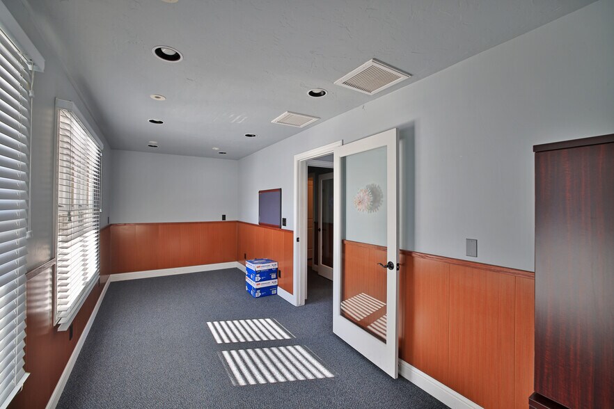 More Photos Of 15739 Pearl Ave, Collbran Light Manufacturing For Sale