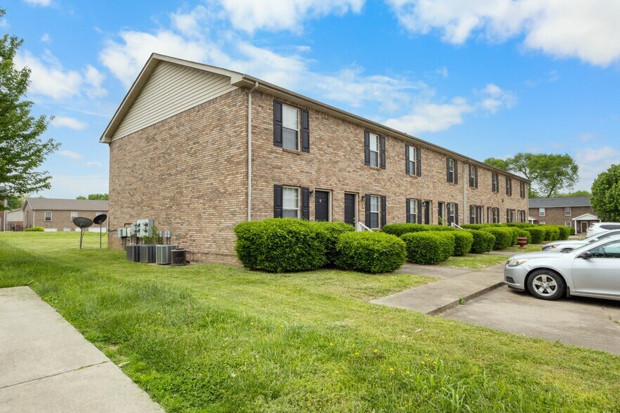 Primary Photo Of 2450 Caroline Dr, Clarksville Apartments For Sale
