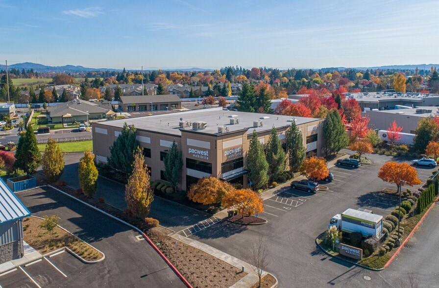Primary Photo Of 8210 NE Mauzey Ct, Hillsboro Warehouse For Sale
