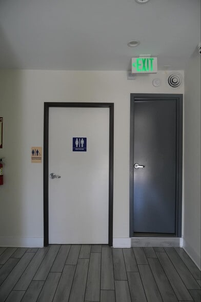 More Photos Of 5261 Alhambra Ave, Los Angeles Freestanding For Lease
