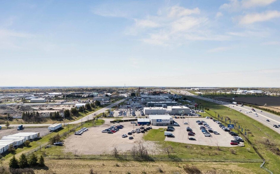 More Photos Of 2496 Doral Dr, Innisfil Auto Dealership For Sale