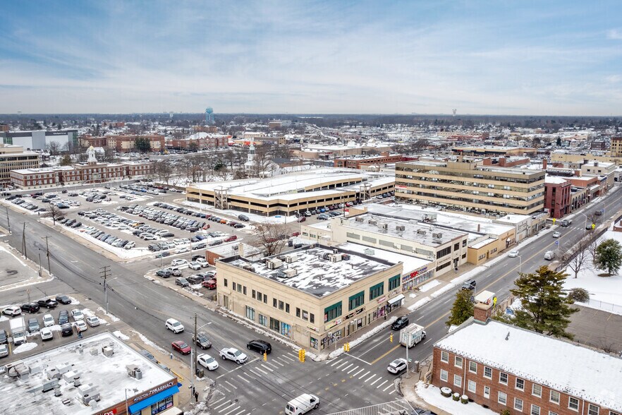 More Photos Of 352 Fulton Ave, Hempstead Storefront Retail Office For Lease