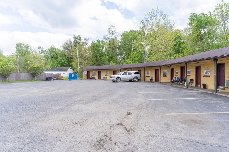 More Photos Of 5318 Youngstown Warren Rd, Niles Hotel For Sale
