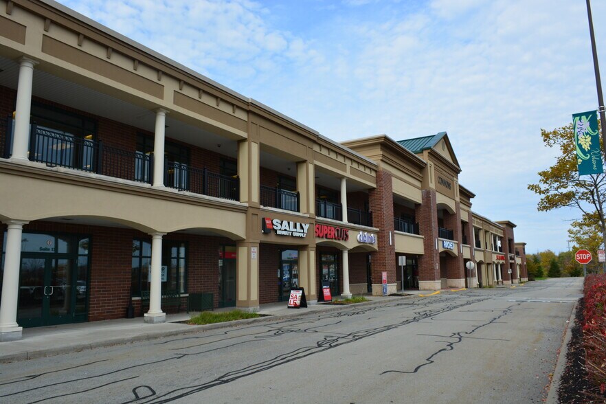 More Photos Of 913-1070 Holt Rd, Webster Unknown For Lease