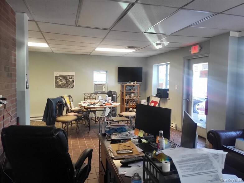 More Photos Of 268 Windsor Hwy, New Windsor Township Industrial For Sale