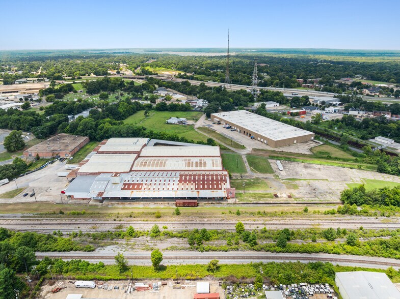 More Photos Of 2391 Levy St, Shreveport Warehouse For Lease