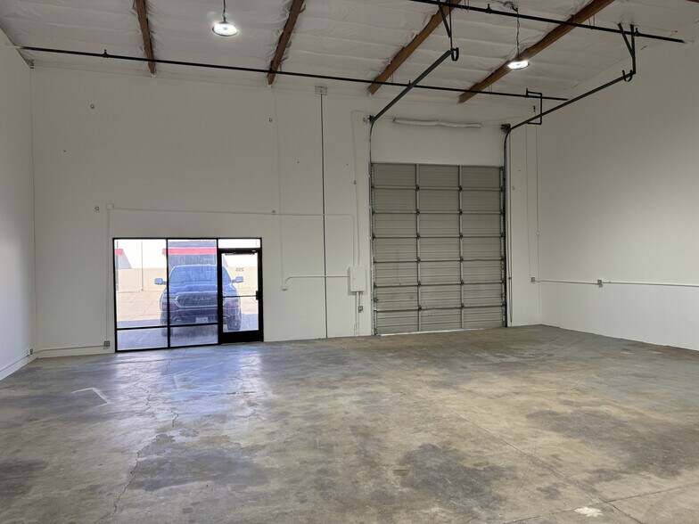 More Photos Of 11367 Trade Center Dr, Rancho Cordova Unknown For Lease