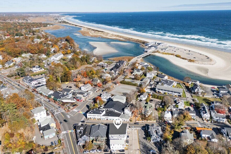 More Photos Of 20 Shore Rd, Ogunquit Storefront Retail Office For Sale