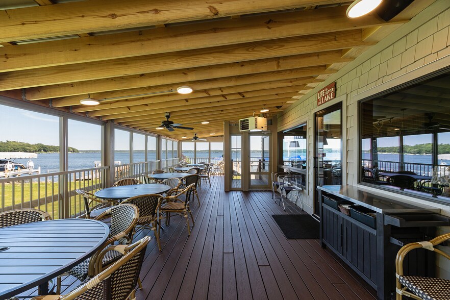 More Photos Of 380 S Lawson Dr, Green Lake Restaurant For Sale