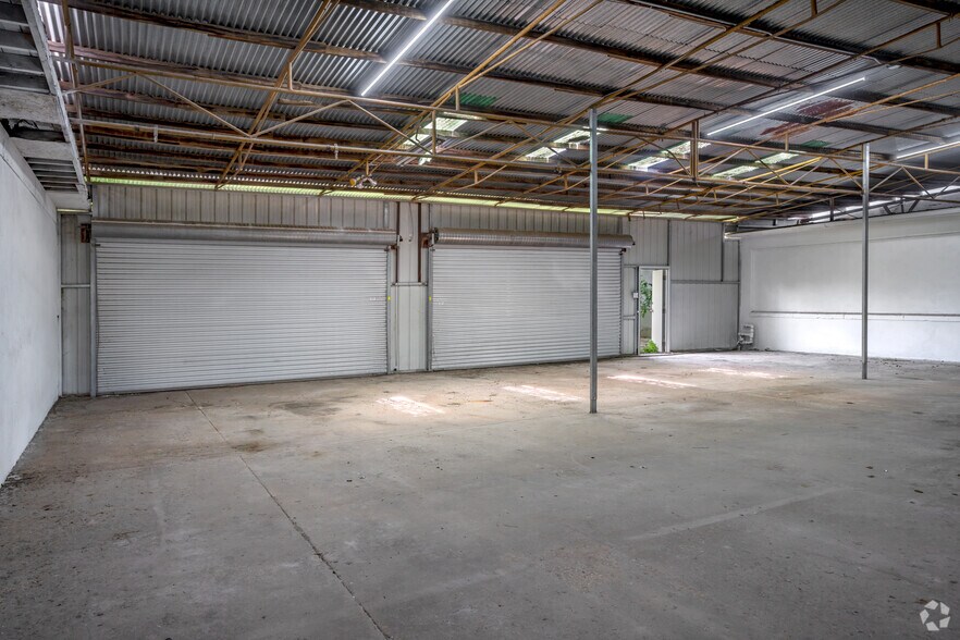 More Photos Of 625 Humble Ave, San Antonio Warehouse For Lease