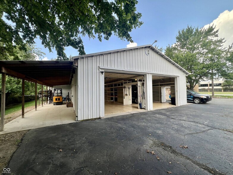 More Photos Of 8135 E 30th St, Indianapolis Light Manufacturing For Lease