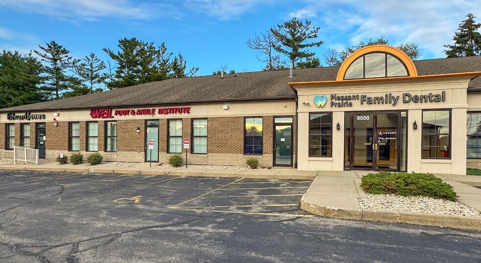 More Photos Of 8500 75th St, Pleasant Prairie Medical For Lease