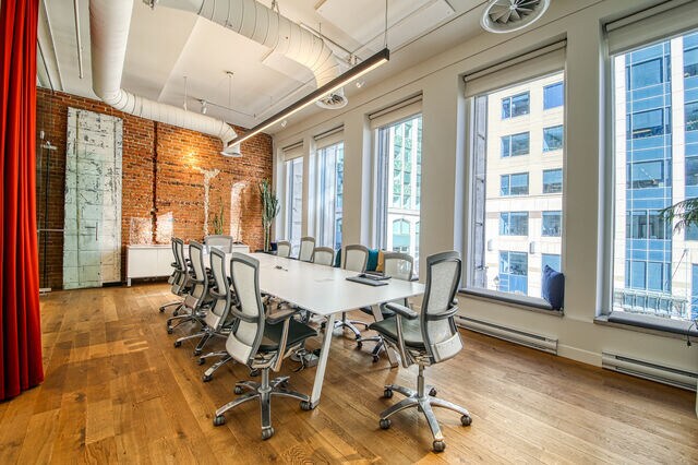 More Photos Of 460-464 Mcgill, Montréal Office For Sale