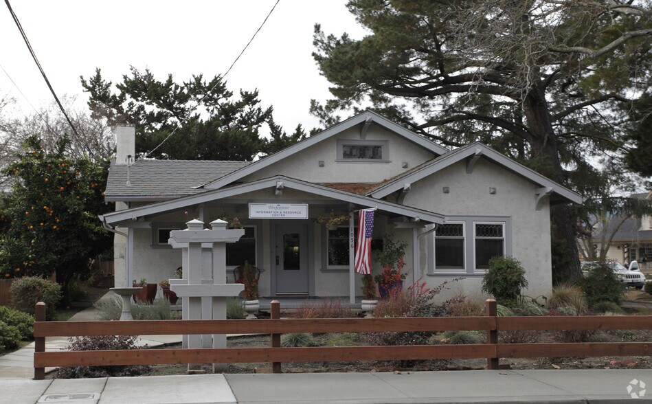 More Photos Of 1056 Division St, Pleasanton Office For Lease