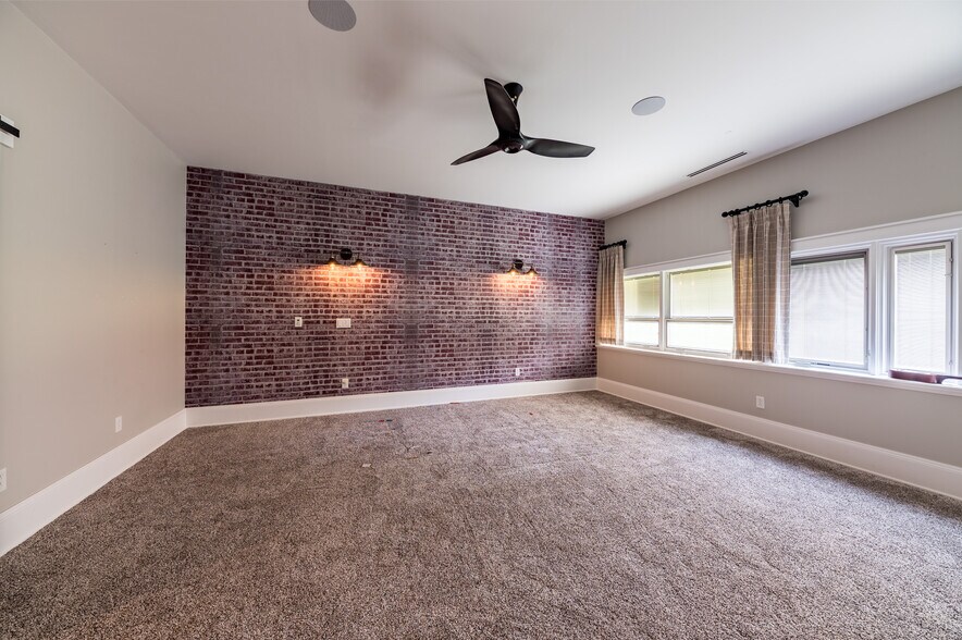 More Photos Of 145 School Rd, Mount Morris Office For Sale