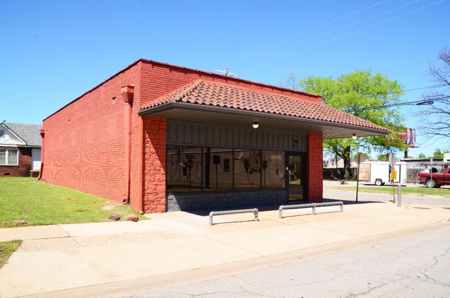 More Photos Of 500 S 20th St, Fort Smith Flex For Lease