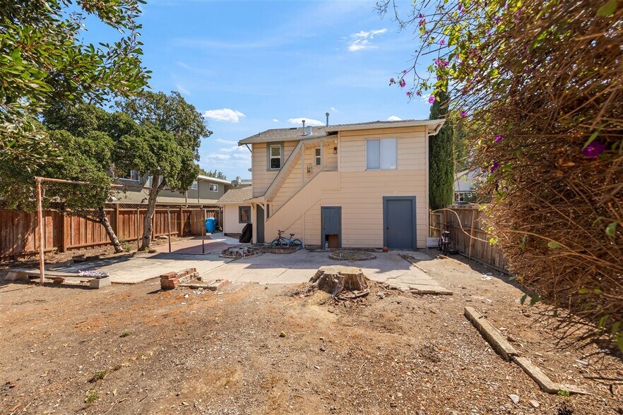 More Photos Of 327 Grand Blvd, San Mateo Multifamily For Sale