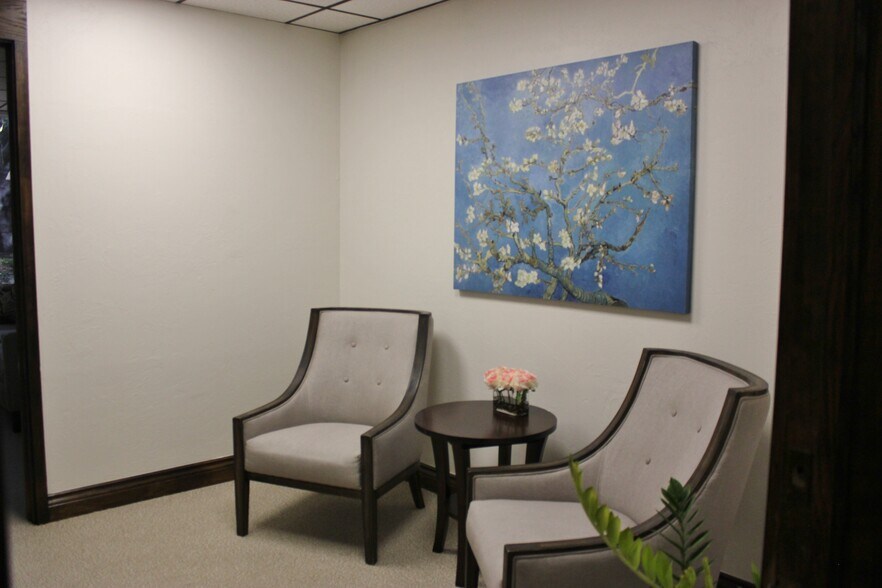 More Photos Of 4900 N Portland Ave, Oklahoma City Office For Lease