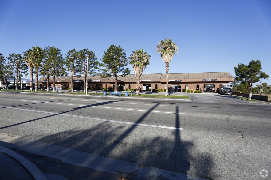 More Photos Of 42301-42325 10th St W, Lancaster General Retail For Sale