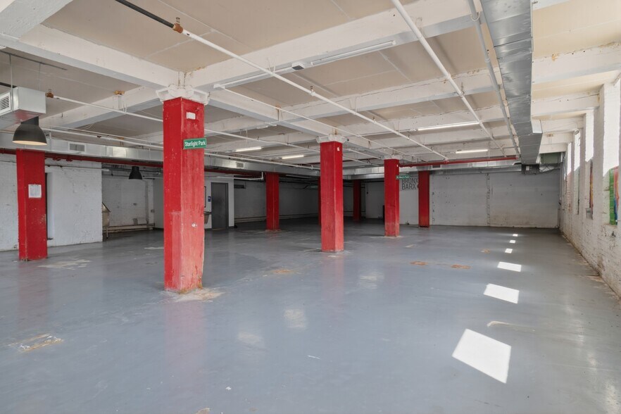More Photos Of 111 Bruckner Blvd, Bronx Office For Lease