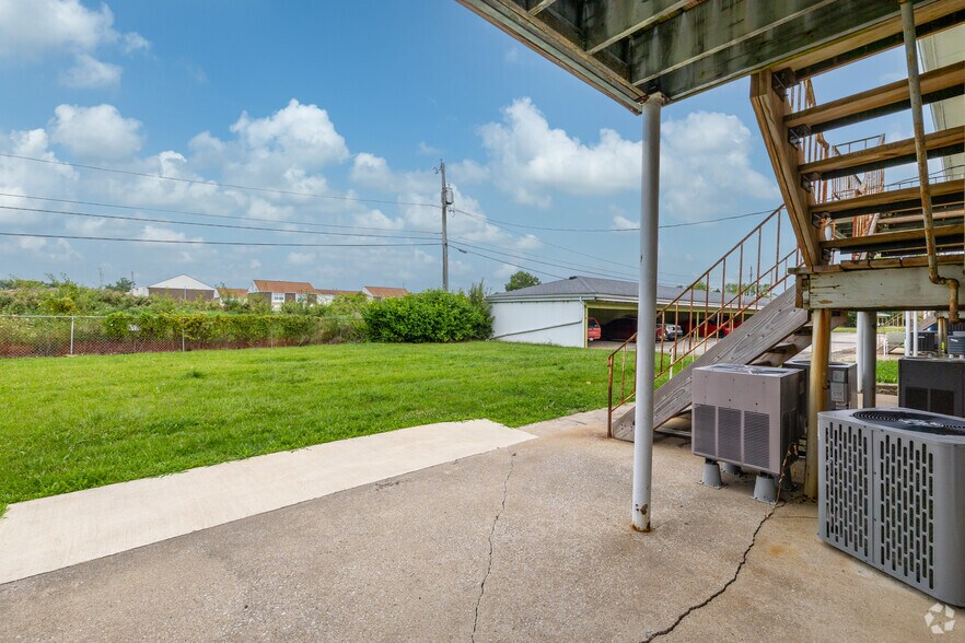 More Photos Of 1005 N Park Forest Dr, Marion Apartments For Sale