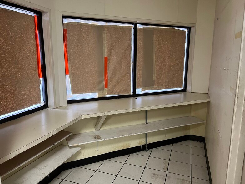 More Photos Of 10111 N Lamar Blvd, Austin Fast Food For Sale