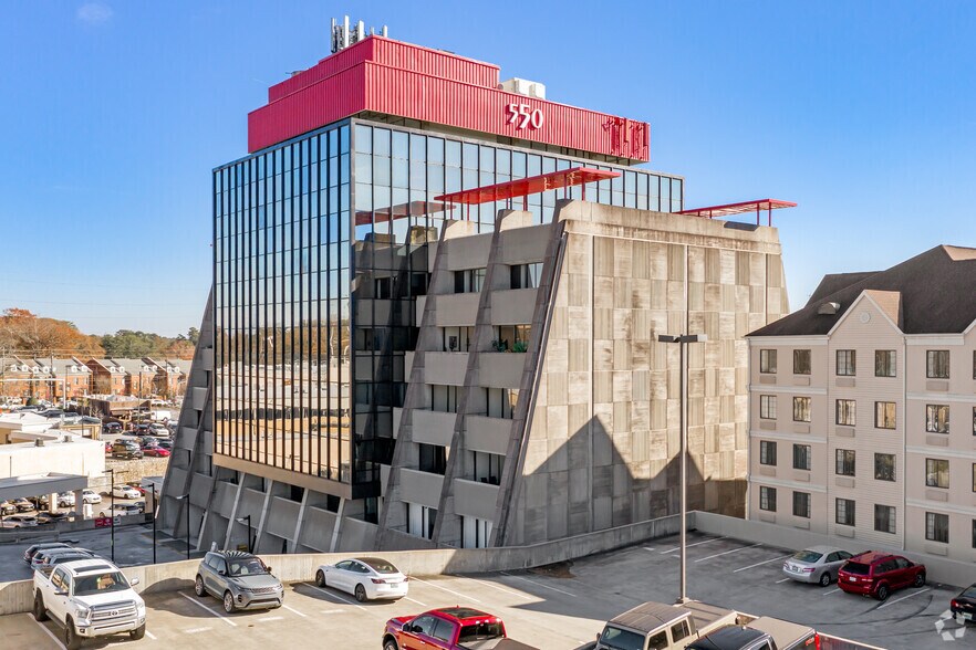 More Photos Of 550 Pharr Rd NE, Atlanta Office For Sale