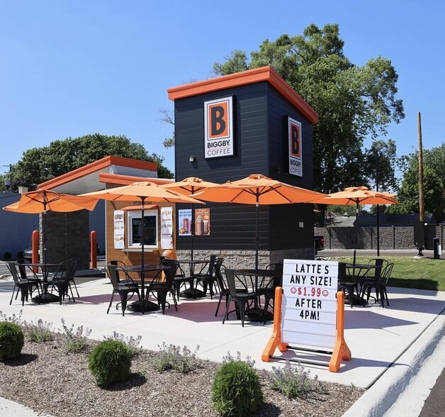 Primary Photo Of 17410 Ecorse Rd, Allen Park Auto Repair For Sale