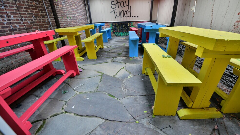 More Photos Of 5909 71st Ave, Ridgewood Restaurant For Sale