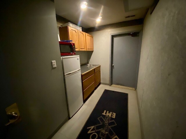 More Photos Of 703 W 13th St, Muncie Warehouse For Sale