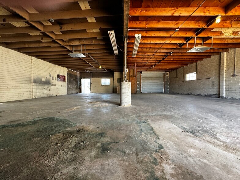 More Photos Of 3826-3830 E 37th St, Tucson Warehouse For Sale
