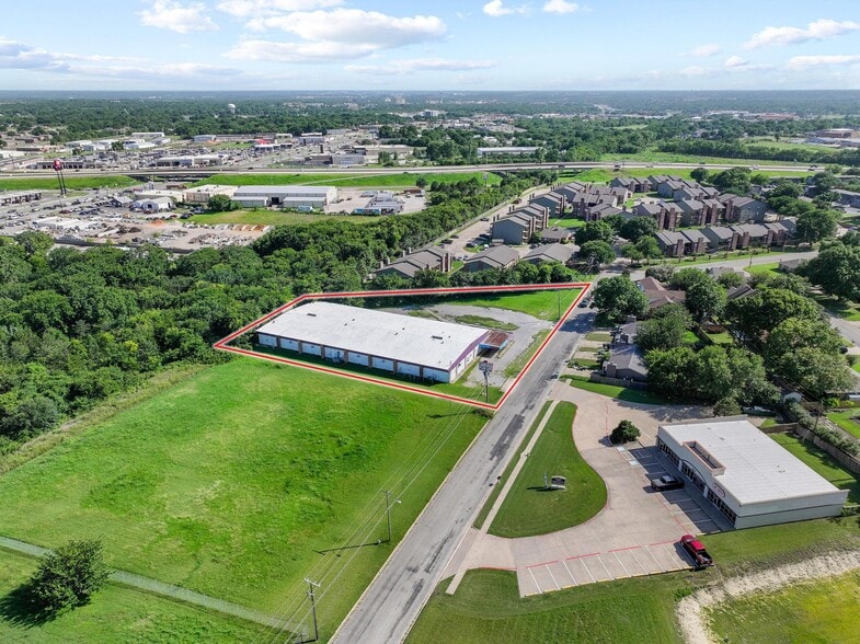 More Photos Of 3100 Versaille Dr, Sherman Skating Rink For Sale
