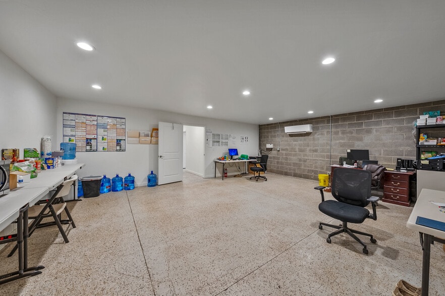 More Photos Of 1918 Bobcat Way, White City Warehouse For Sale