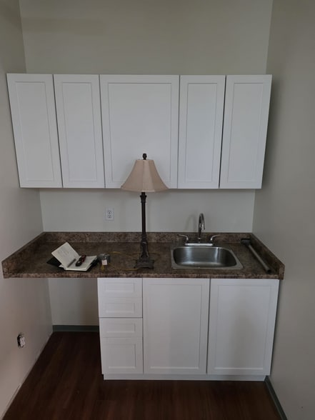 More Photos Of 8208 Swenson Way, Delta Warehouse For Sale