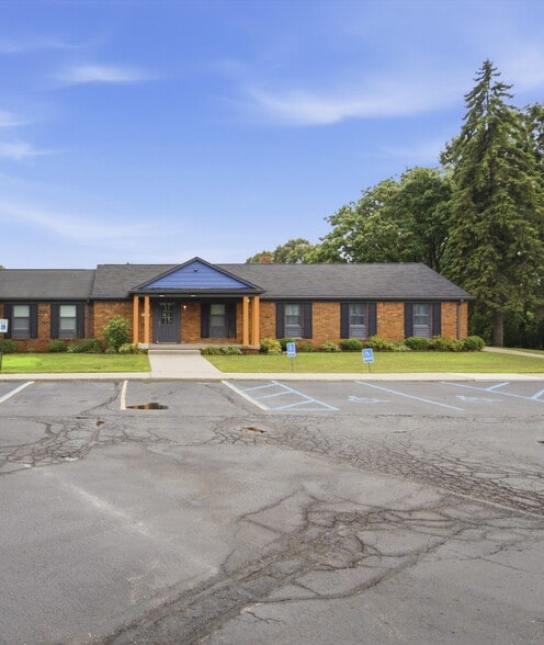 Primary Photo Of 35000-35008 Division Rd, Richmond Medical For Sale