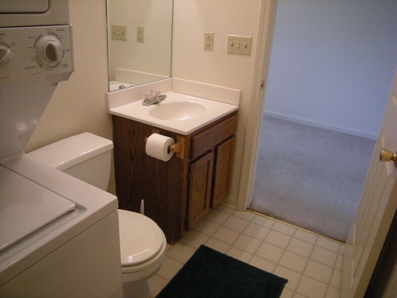 More Photos Of 303 McDougal Ave, Richmond Apartments For Sale