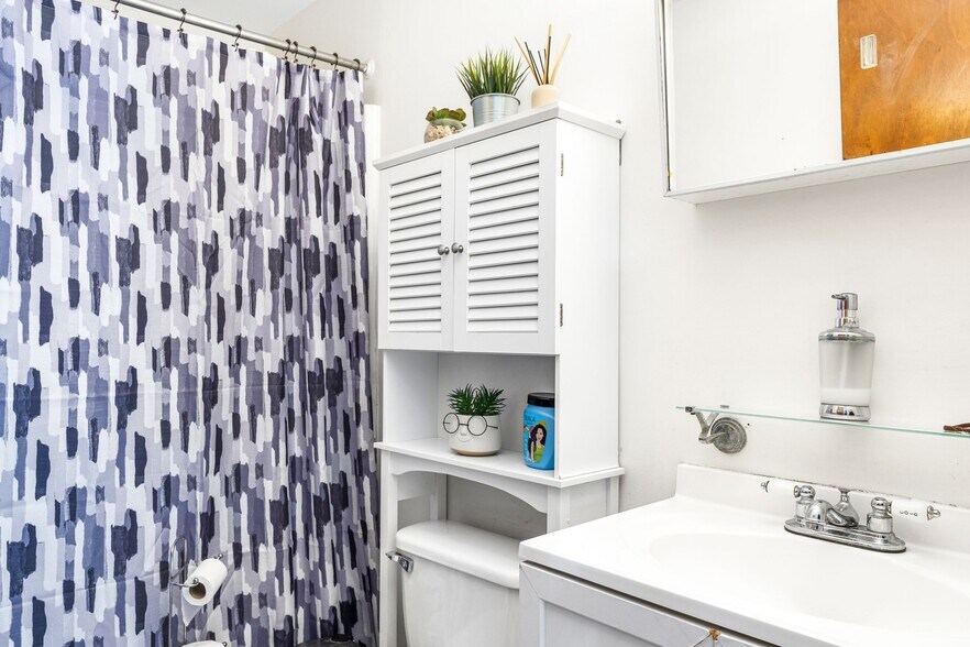 More Photos Of 25 Margaret St, Pawtucket Apartments For Sale