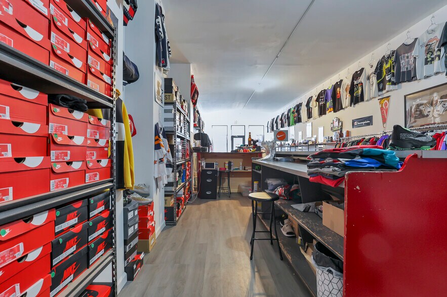 More Photos Of 1555-1563 N 4th St, Columbus Apartments For Sale