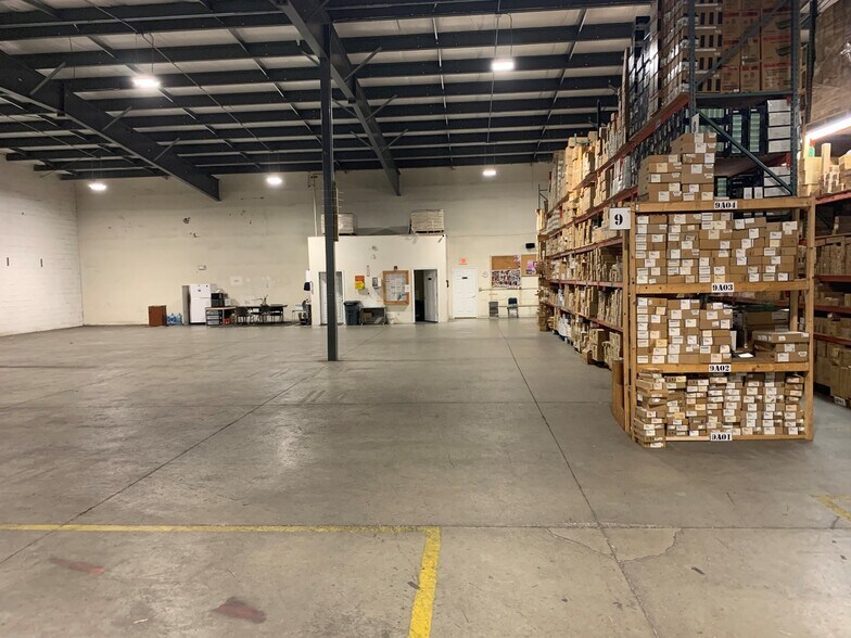 More Photos Of 4 Wilder Dr, Plaistow Warehouse For Sale